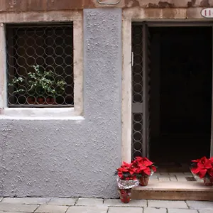 viva-venezia.hotelinveneto.com/